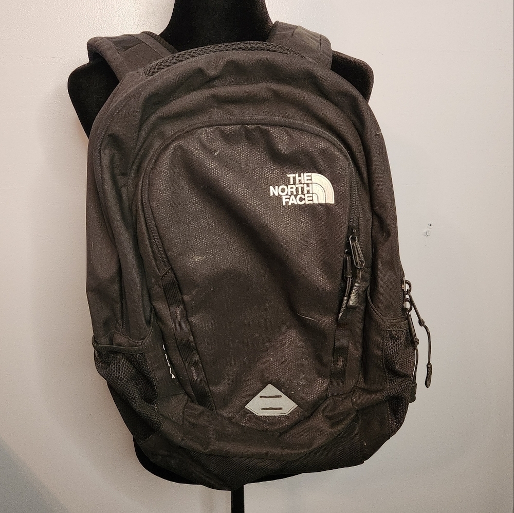 The North Face Vault Backpack Laptop Bag Has 2 Compartment Pockets